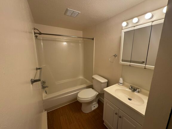 Glen Rock 2x1 Bathroom